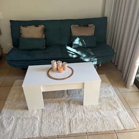 Relaxing In Jardim *